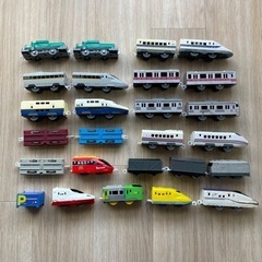 プラレール　まとめ売り　踏切　駅の画像