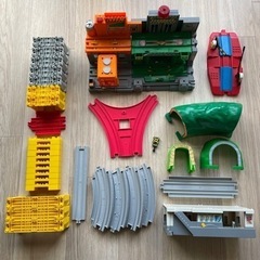 プラレール　まとめ売り　踏切　駅の画像