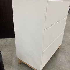 【購入者決定】【kj052】人気　中古美品 IKEA イケア エーケト 3段チェスト 収納タンス ホワイトカラー 　検)一人暮らし　ファミリー　冷蔵庫　洗濯機　オフィス　事務　テーブル　ラック　収納　家具　ソファ　キッチンの画像