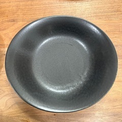 ニトリのカレー皿(黒)の画像