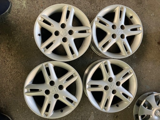 三菱コルト純正アルミホイル