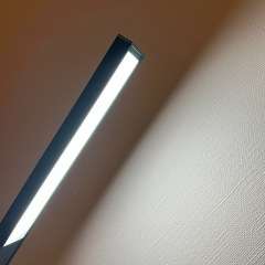 【美品】グリーンLEDデスクライト オカムラの画像