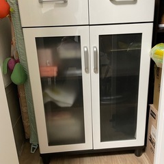 ニトリ　食器棚の画像