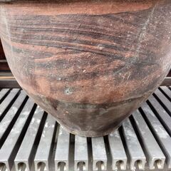 水瓶　甕　大型　植木鉢　めだか鉢　昭和レトロ　要補修　お譲りします。　積み込み容易。の画像