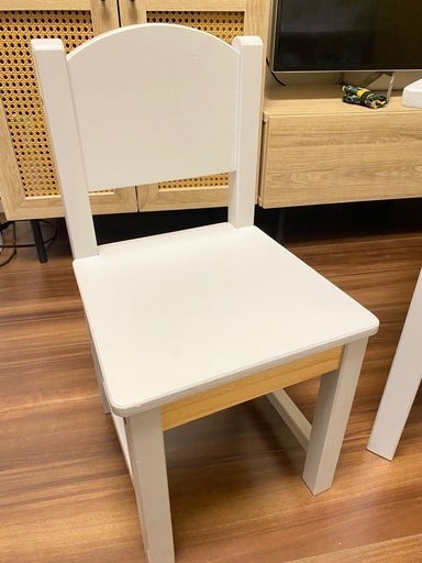 取引中 IKEA  SUNDVIK 子供机椅子２脚セットグレー