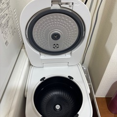 炊飯器の画像