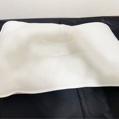 【カインズ　枕】しっかり硬めの洗えるエアインまくら CAINZの画像