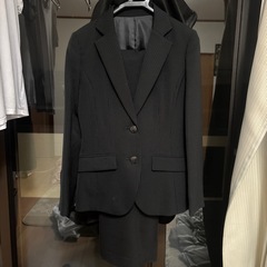 セレモニースーツ