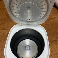炊飯器の画像