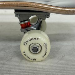 【新品未使用】WHOME スケートボード Tツール付き 未開封品 スケボー 本体 初心者向け スケボー入門 プロ デッキ 標準スケボー スポーツ Y0968の画像