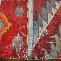 お話中　クッションカバー　赤　通年　2枚セット　オールドキリム　アジアンの画像