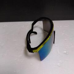横須賀🆗￥2980の品ラバーフィット  サングラスの画像