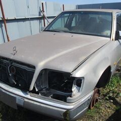 Mベンツ124-E280リサイクル.部品取り車両及び各種部品