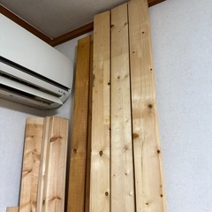 木材（2x4、1x4、その他）の画像