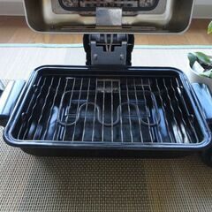 万能ロースター 30分タイマーが付き 具材を入れてタイマーをセットするだけで 美味しく上手に焼き上がりますの画像