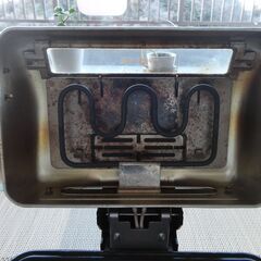 万能ロースター 30分タイマーが付き 具材を入れてタイマーをセットするだけで 美味しく上手に焼き上がりますの画像