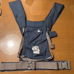 【取引中】ergobaby 抱っこ紐 グレー　エンブレースシリーズの画像