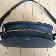 APC ショルダーバッグの画像