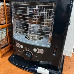 徐々に値下げ⤵️石油ストーブ🔥まだまだ現役✨