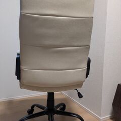 ニトリ ワークチェア オフホワイトの画像