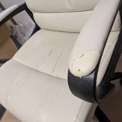 ニトリ ワークチェア オフホワイトの画像