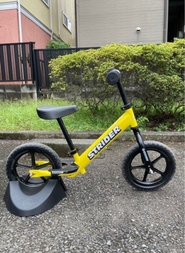 ストライダー　スポーツモデル　イエロー　自転車　　