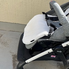 【受取決定】Joieのベビーカーの画像