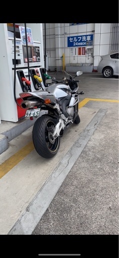 cbr1000rr sc57 白黒レプソル　逆車フルパワー　2004年式 cbr1000rr sc57 白黒レプソル逆車フルパワー2004年式 (Sawada ) 竹橋の