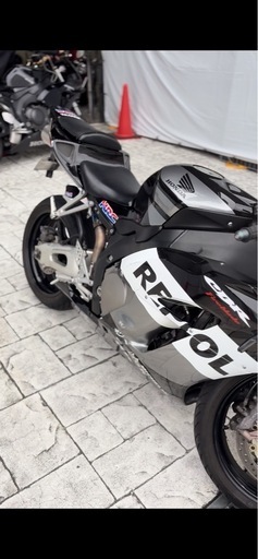 cbr1000rr sc57 白黒レプソル　逆車フルパワー　2004年式 slide_file.jpg