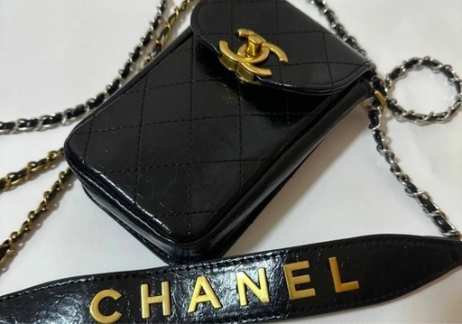 CHANELショルダーバッグ  ポーチ付き