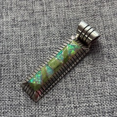 一点物　チェスターベナリー　ペンダント　インディアンジュエリーの画像