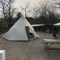 テント7〜8人用 
キャプテンスタッグキャンプ　1ポールテント の画像