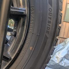 訳ありスタッドレスタイヤ195/65R15 ラックカバー付