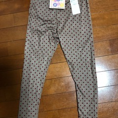 新品　未使用　女児のびのびレギンス1枚　140㎝