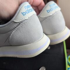 新品 ニューバランス スニーカーの画像