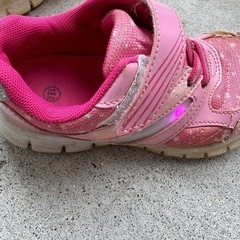 キッズ光るスニーカーの画像