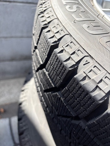 ブリヂストンブリザック195/65R15バリ山4本