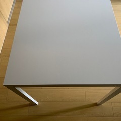 【受け渡し先決定
】ikeaイケア　MELLTORPメルトルプテーブルの画像