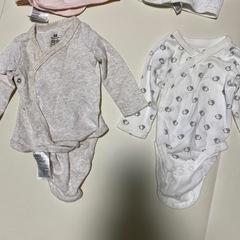 H&M 長袖　ベビー肌着4枚セット　50-60 の画像