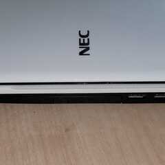 LaVie G タイプM PC-GL132A6AN [フラッシュホワイト]　13.3 インチの画像