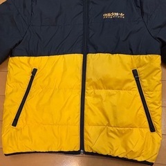 140 adidas アドベンチャー　中綿パデットジャケット　ブルゾンの画像