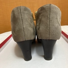 ブーティ　24センチ　の画像