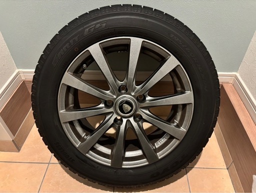 195/60r16 セレナ　スタッドレスタイヤ　4本セット