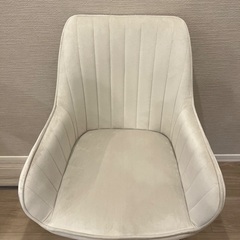 ほぼ未使用Francfrancチェアーの画像