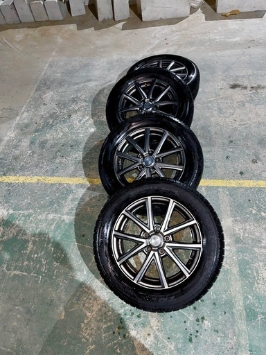 スタッドレスタイヤ