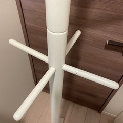 【決定済】+無料+ ポール型ハンガーラックの画像