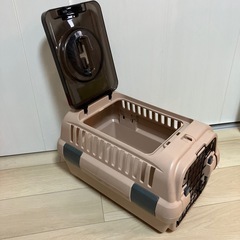 キャリーケースS・クレート リッチェル 犬猫用 シートベルト固定可能の画像