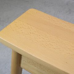 ACTUS(アクタス)の&mano(アンドマーノ) ビーチ無垢材 スツールです