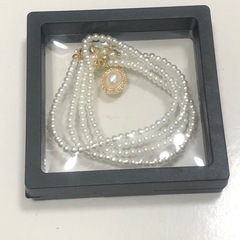【新品未使用】2連パールネックレス（箱付き）の画像