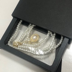 【新品未使用】2連パールネックレス（箱付き）の画像